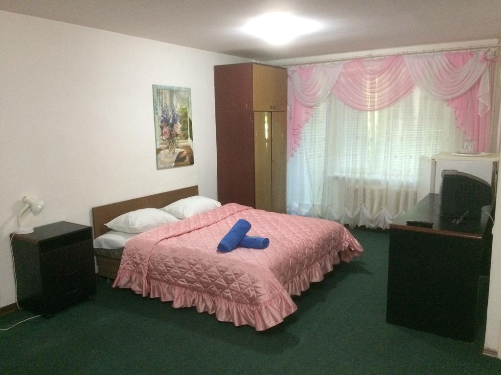 Mini Hotel Vesna Dněpropetrovsk Pokoj fotografie