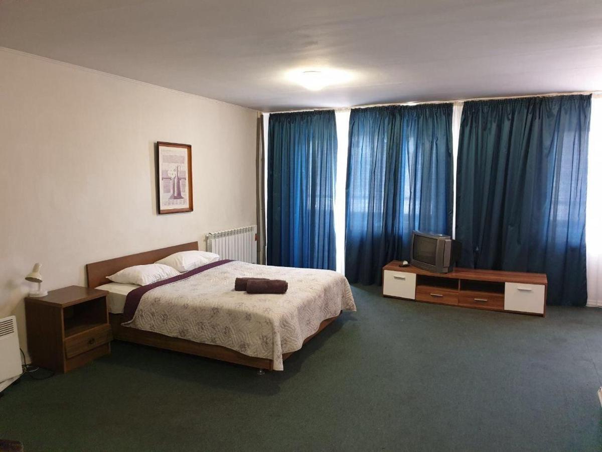 Mini Hotel Vesna Dněpropetrovsk Exteriér fotografie