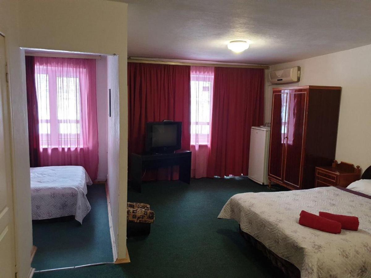 Mini Hotel Vesna Dněpropetrovsk Exteriér fotografie